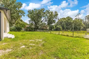 2203 W Lowry Ave, Plant City, FL 33563 - Photo 20