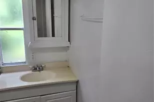 12515 4 Oaks Rd, Tampa, FL 33624 - Photo 22