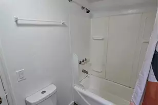 12515 4 Oaks Rd, Tampa, FL 33624 - Photo 24