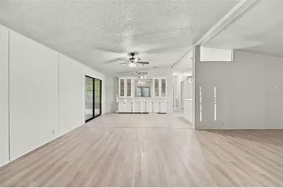 4863 Foxwood Boulevard, Lakeland, FL 33810 - Photo 12