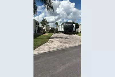 2431 Palm Street, Clermont, FL 34714 - Photo 2