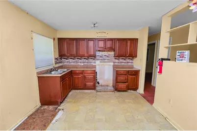 807 S Seminole Avenue, Avon Park, FL 33825 - Photo 6