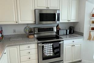 1332 Capri Isles Blvd, Venice, FL 34292 - Photo 10