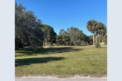 243 Annapolis Lane, Rotonda West, FL 33947 - Photo 2