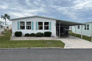 626 Cervina Dr, Venice, FL 34285 - Photo 2