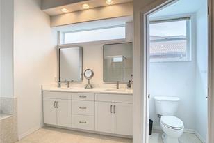 5546 Eastwind Dr - Photo 36