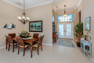 684 Lakescene Dr - Photo 8