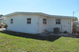 565 Shamrock Blvd - Photo 18