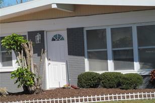 565 Shamrock Blvd - Photo 8