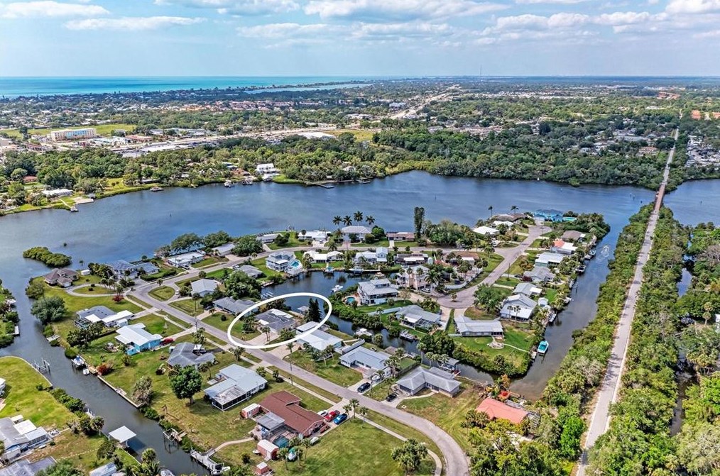 505 Buena Vista Dr, Nokomis, FL 34275-2624