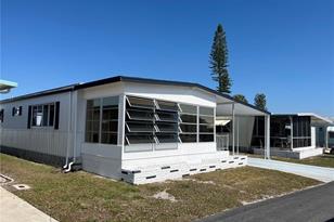 213 Como Dr, Venice, FL 34285 - Photo 2