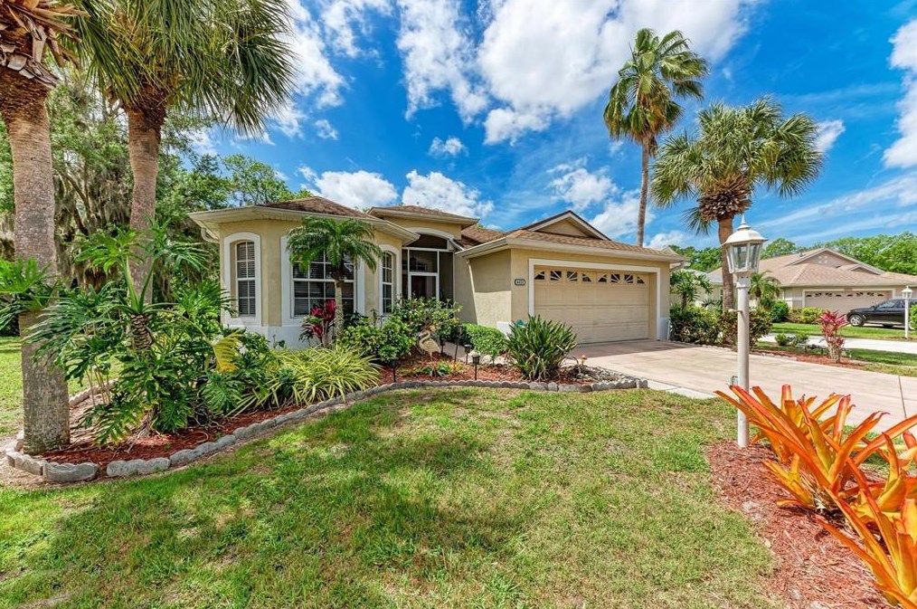 4421 Edinbridge Cir, Sarasota, FL 34235-2282