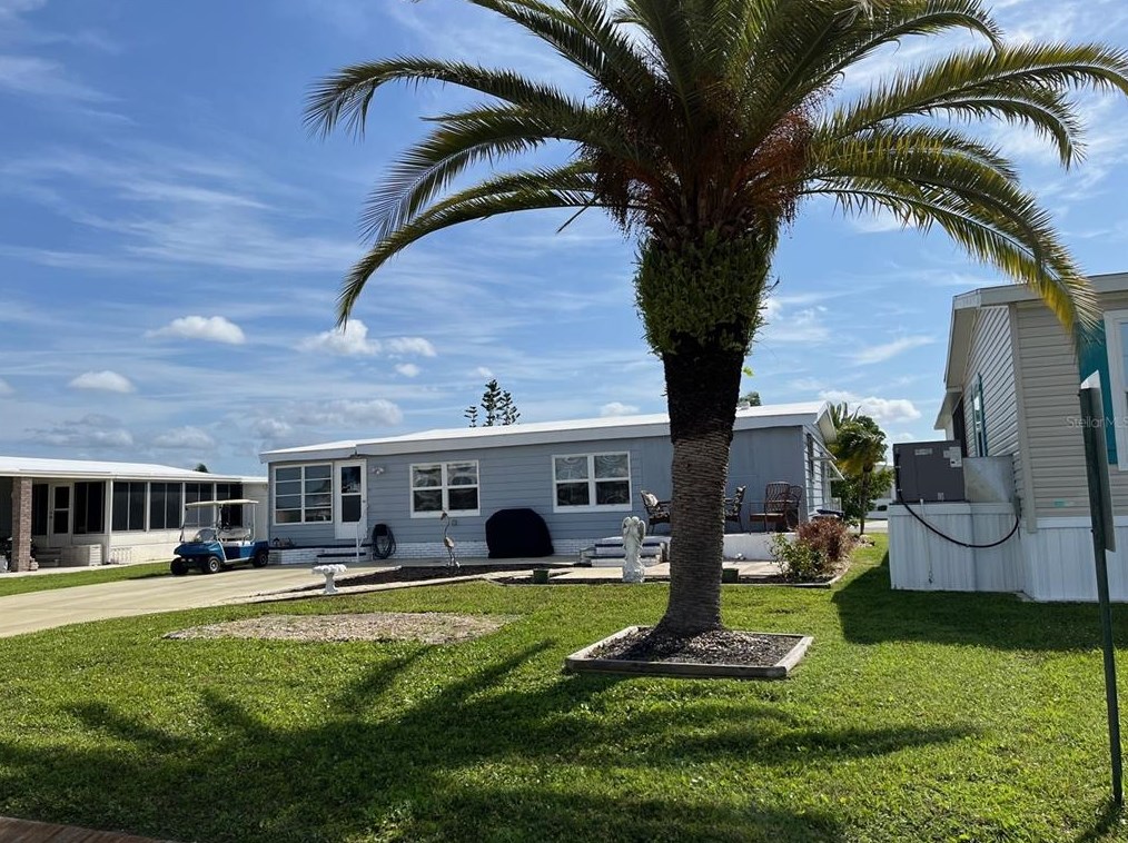 185 Palm Harbor Dr, Venice, FL 34287-6536