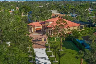 2340 Bayshore Rd, Nokomis, FL 34275 - Photo 4