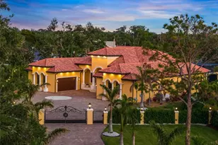 2340 Bayshore Rd, Nokomis, FL 34275 - Photo 2