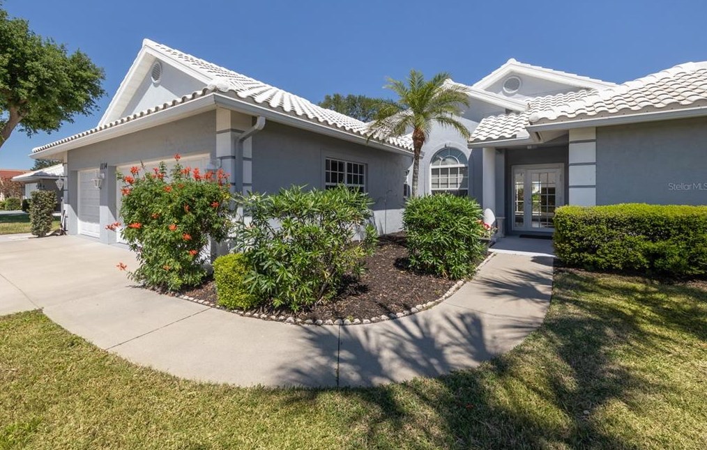 1114 Hoover St, Nokomis, FL 34275-4405