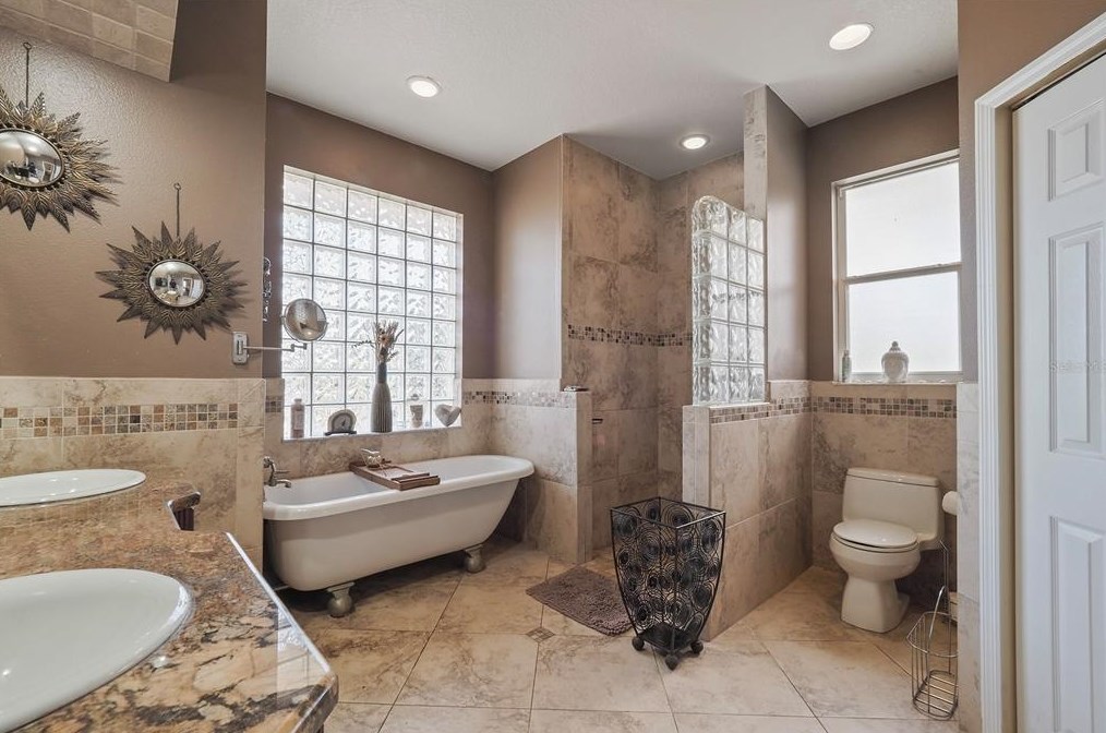 515 Bayside Way, Nokomis FL 34275-3457 exterior