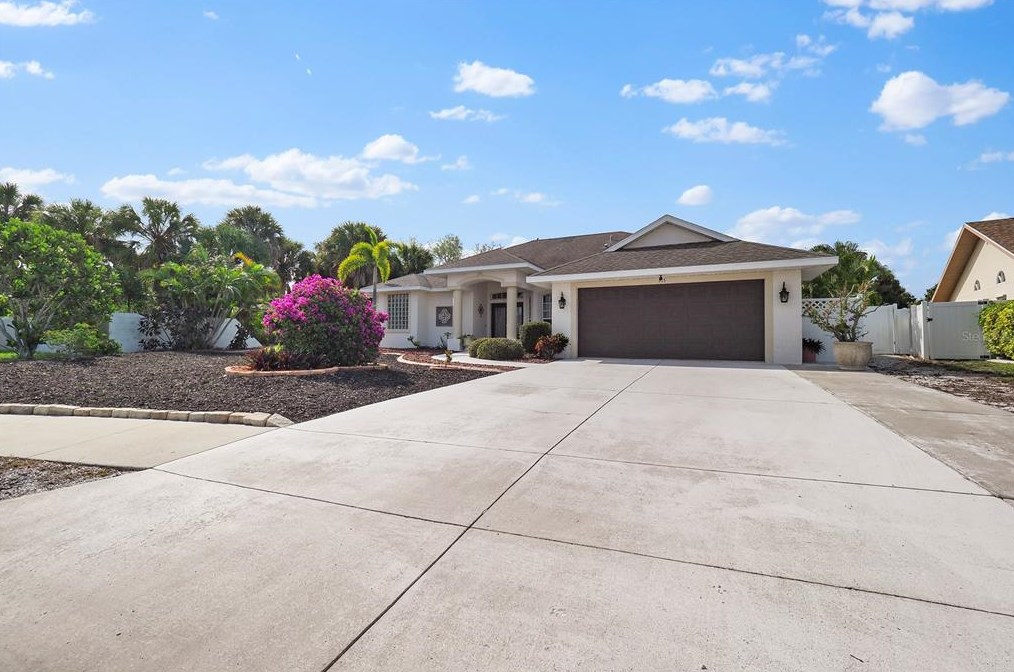 515 Bayside Way, Nokomis FL 34275-3457 exterior