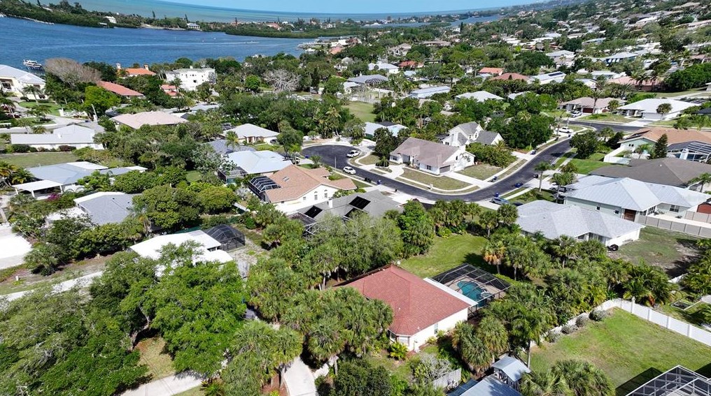 515 Bayside Way, Nokomis FL 34275-3457 exterior