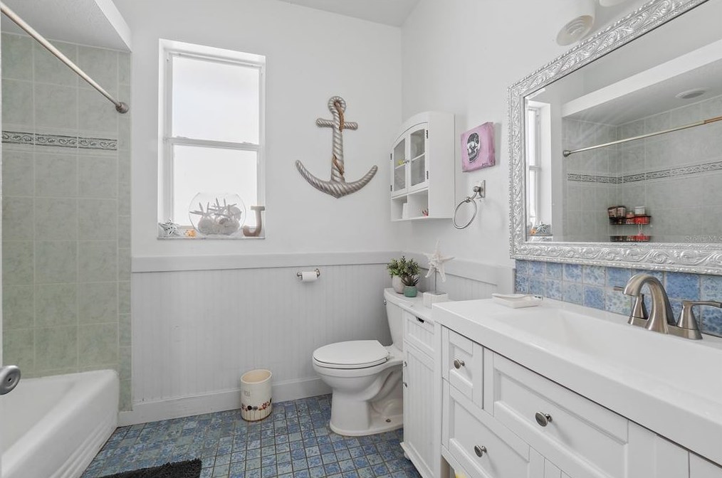 515 Bayside Way, Nokomis FL 34275-3457 exterior