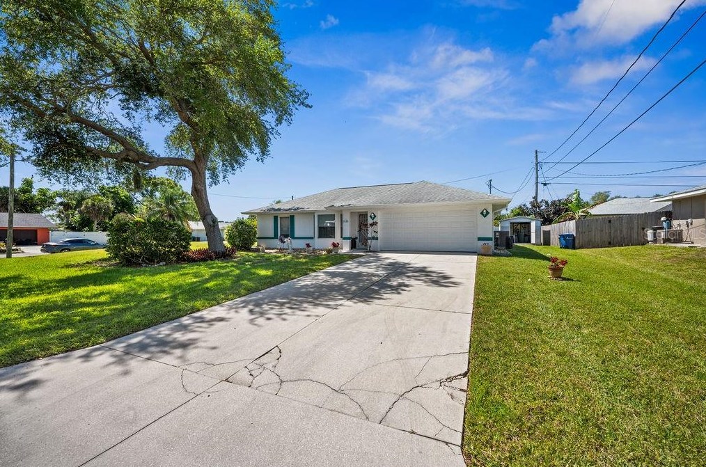 3688 Clematis Rd, Venice, FL 34293-5407