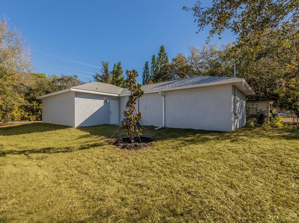 114 Pearl Ave N, Nokomis, FL 34275