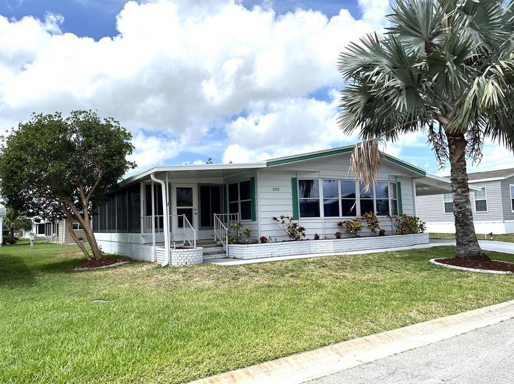358 Captains Ct, Venice, FL 34287-6529