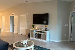 12520 Galapagos Ct, Venice, FL 34293 - Photo 8