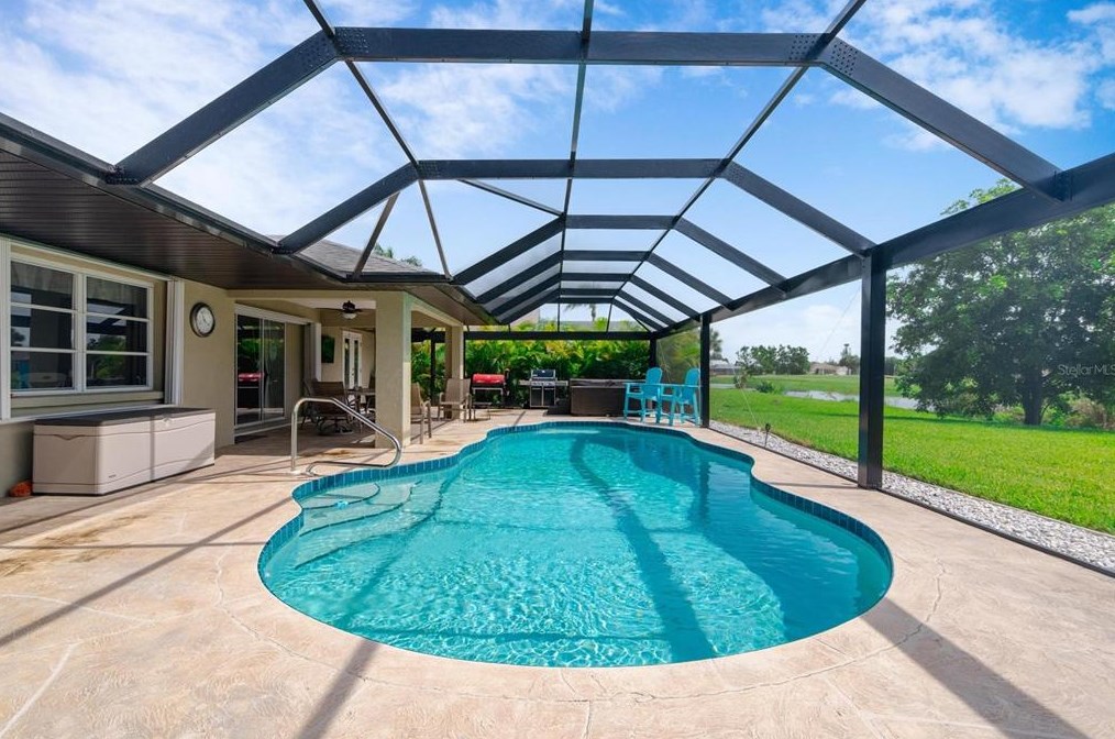 12 Pinehurst Pl, Placida, FL 33947