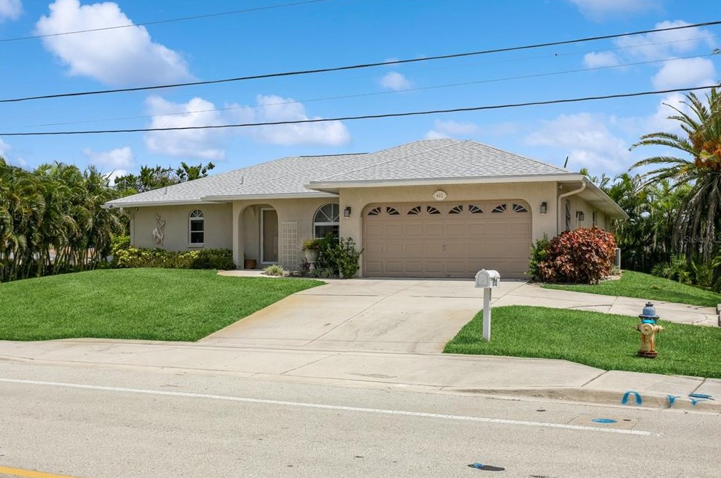 612 Albee Rd W, Nokomis, FL 34275