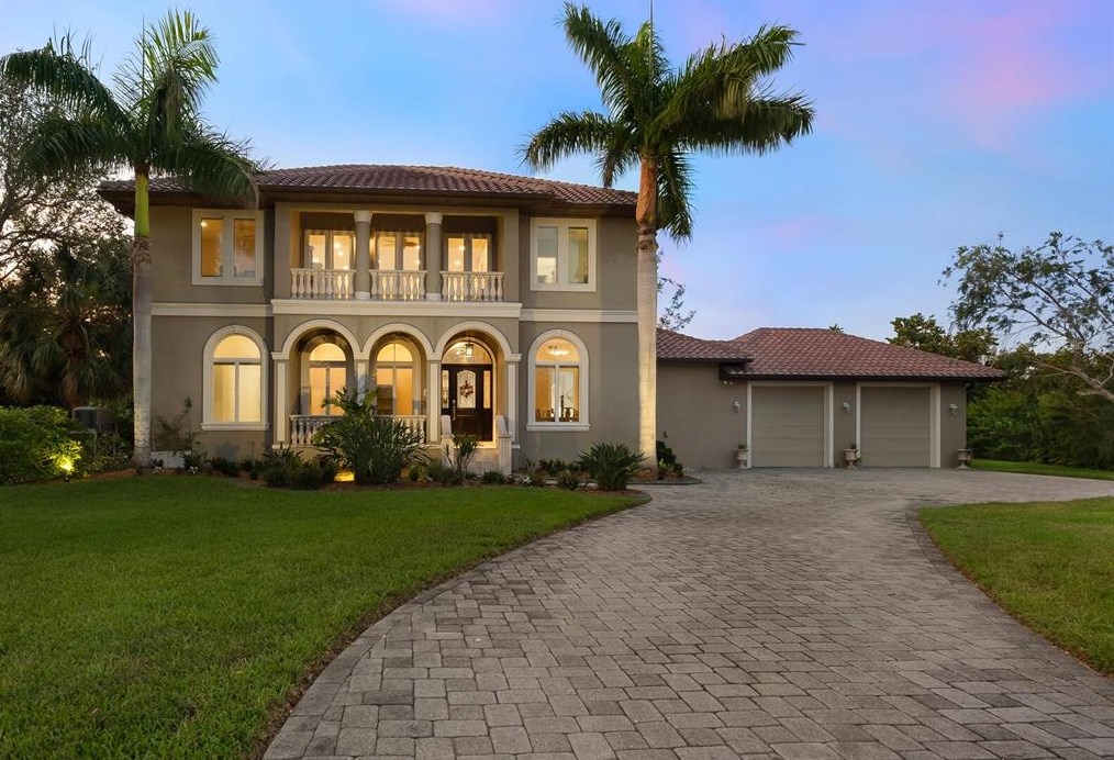 1040 Gulf Winds Way, Nokomis, FL 34275