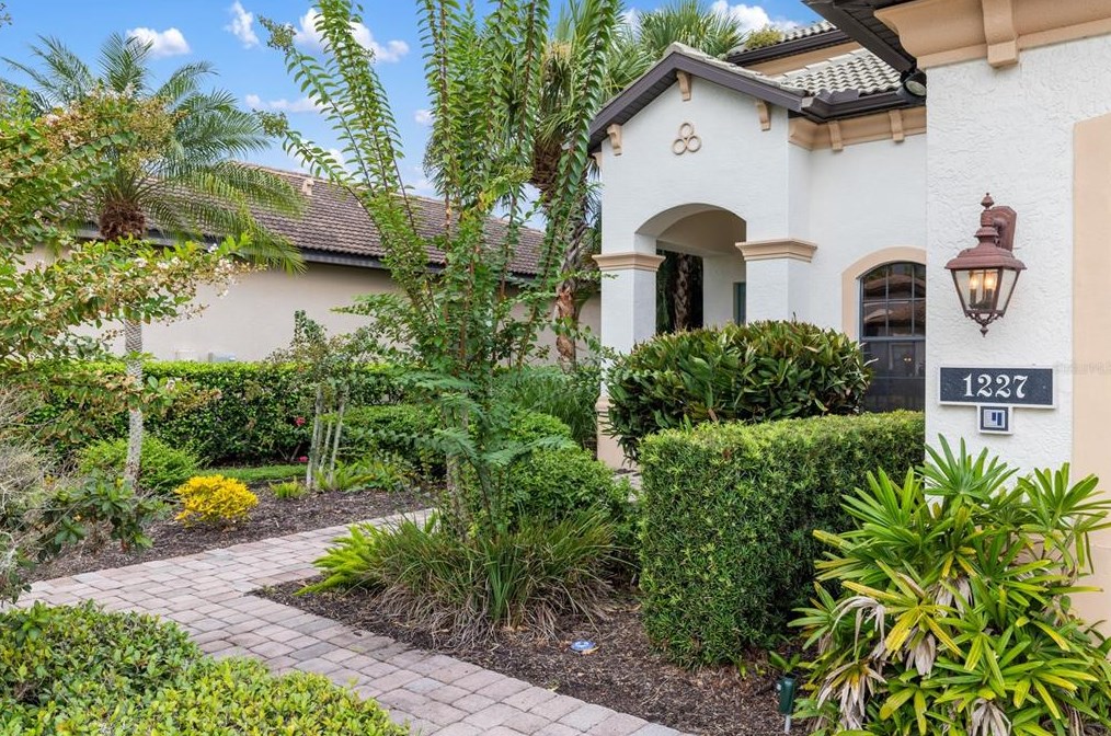 1227 Cielo Ct, Nokomis, FL 34275