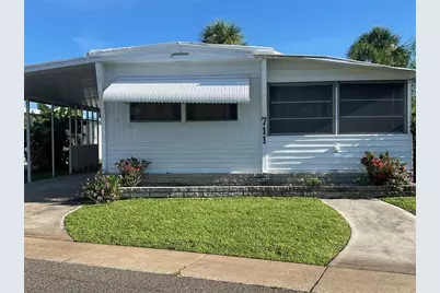 711 Chrysanthemum Drive, Venice, FL 34293 - Photo 2