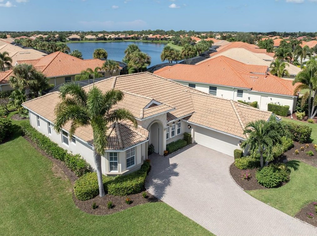 145 Montelluna Dr, Nokomis, FL 34275