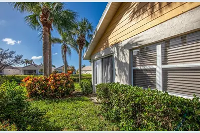 172 Southampton Place #346, Venice, FL 34293 - Photo 2