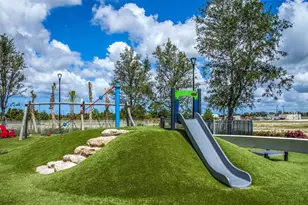 172 Southampton Pl, Venice, FL 34293 - Photo 46