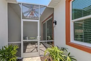 132 Clifton Wy, Venice, FL 34292 - Photo 4