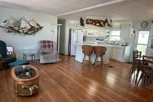 660 Water Lily Dr, Venice, FL 34293 - Photo 2