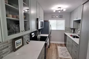 708 Tamiami Trail S, Venice, FL 34285 - Photo 6