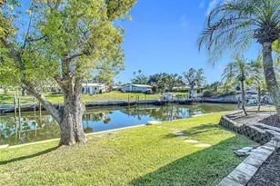 4 Windsor Dr, Englewood, FL 34223 - Photo 4