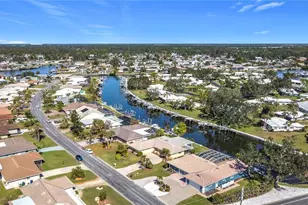 4 Windsor Dr, Englewood, FL 34223 - Photo 8