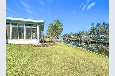 4 Windsor Drive, Englewood, FL 34223 - Photo 12
