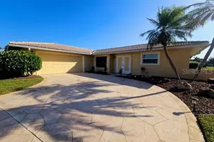 4 Windsor Dr, Englewood, FL 34223 - Photo 1