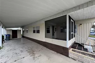 611 50th Ave Dr W, Bradenton, FL 34207 - Photo 2