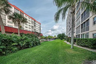 232 St Augustine Ave, Venice, FL 34285 - Photo 4