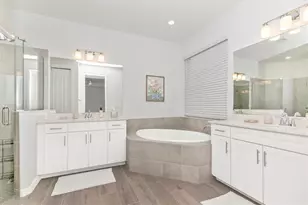 17672 Santorini Ct, Venice, FL 34293 - Photo 30