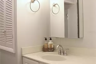 808 S Green Cir, Venice, FL 34285 - Photo 20