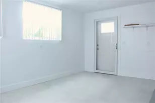 808 S Green Cir, Venice, FL 34285 - Photo 24