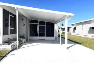 28 Castaway Ct, North Port, FL 34287 - Photo 4