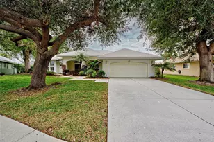 339 Meadow Beauty Ct, Venice, FL 34293 - Photo 2